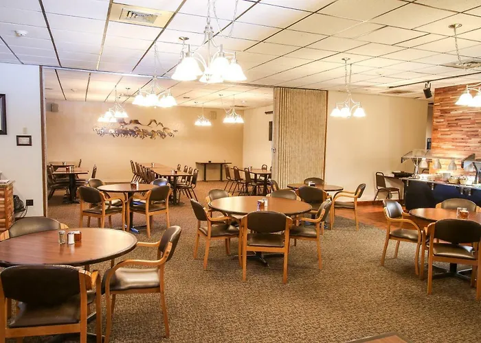 Sundowner Station Hotel 2*